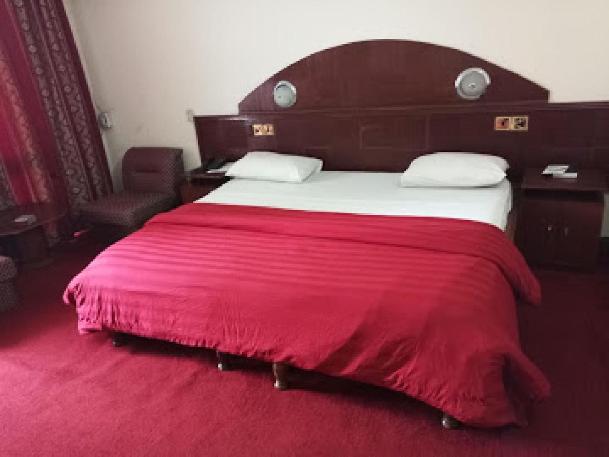 Room In Lodge - Premier Hotel-Ibadan Exterior photo